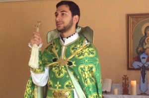 Padre Sipan, sacerdote de la Iglesia Apostólica Armenia para Chile